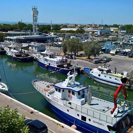 波罗的海酒店 3*