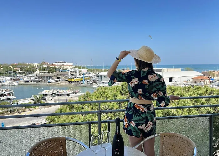 波罗的海酒店 切塞纳蒂科