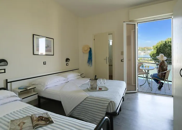 波罗的海酒店 酒店