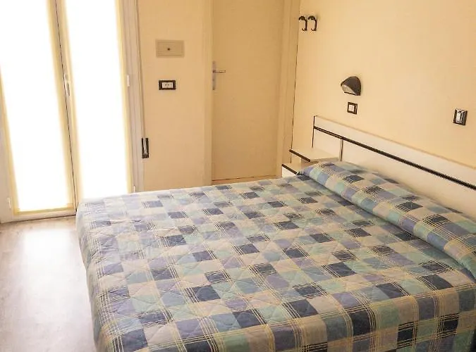 波罗的海酒店 3*