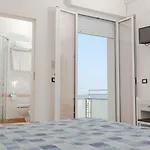 Ξενοδοχείο Baltic 3*