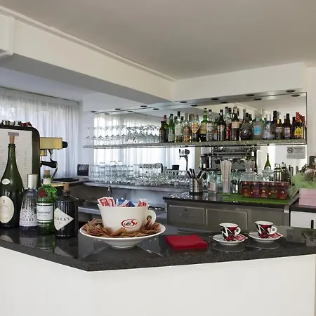 Baltic 3* Чезенатико