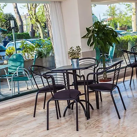Baltic 3* Чезенатико