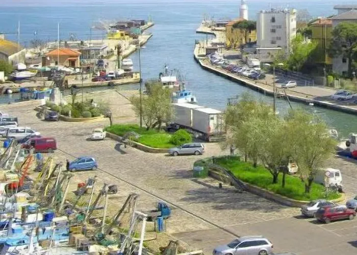 Baltic فندق